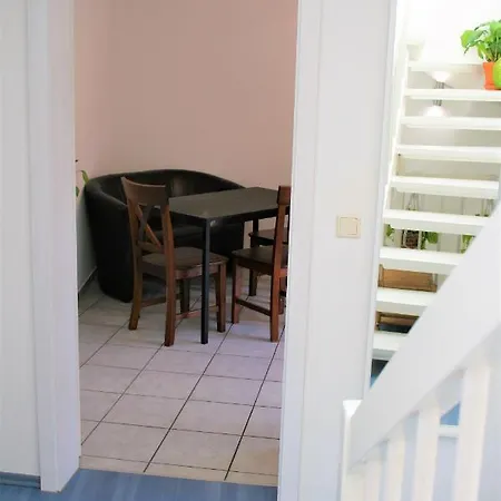 Zentrale Anker Im Sonnenblumenhaus